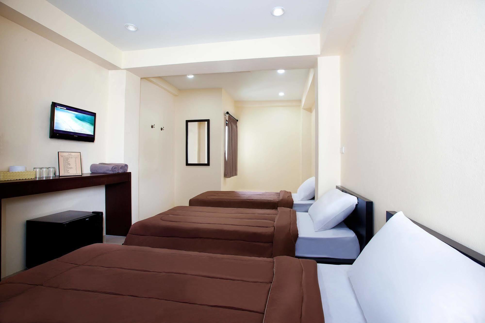 A And A Guesthouse Bangkok Extérieur photo